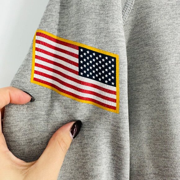 Nike Therma-Fit Salute To Service NFL New York Giants Gray Hoodie Sweatshirt S - Picture 8 of 12